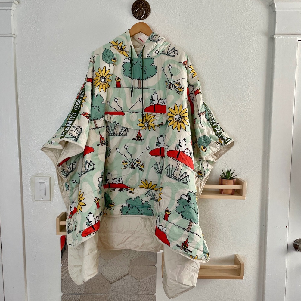 Parks Project Peanuts Snoopy Camping Poncho Insulated Hooded Puffy Green Multi